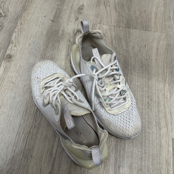 Nike sneakers - Picture 3 of 4